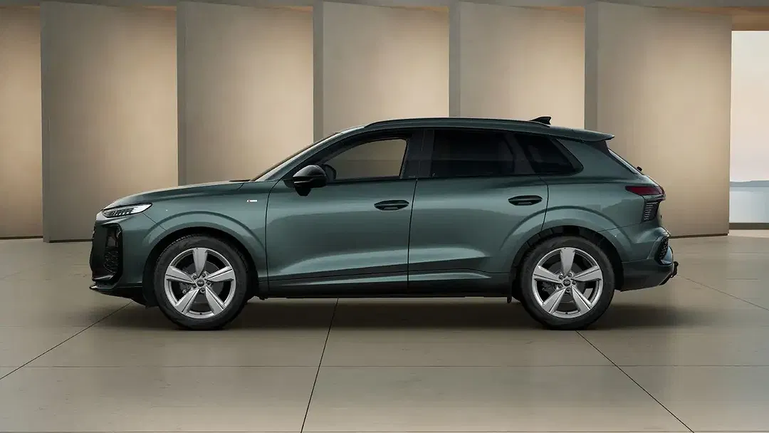 Audi Q3 - Thumbnail 3