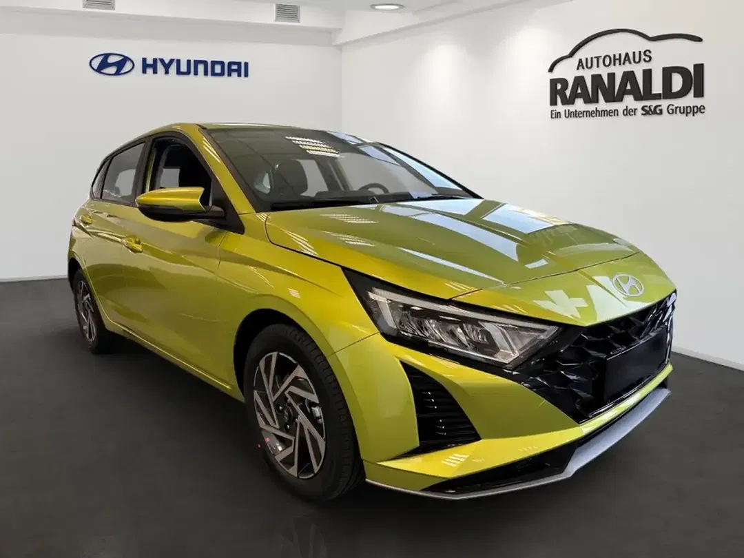 Hyundai i20 - Thumbnail 2