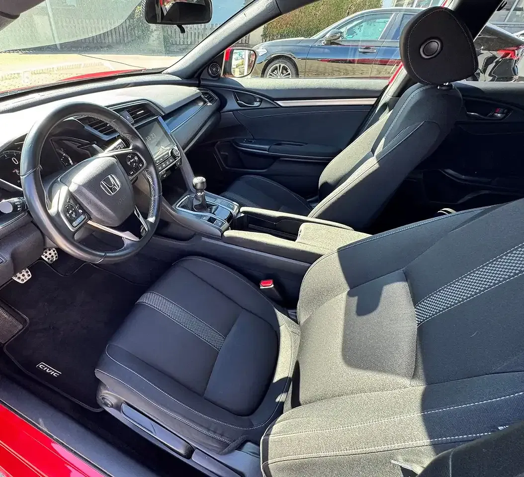 Honda Civic - Thumbnail 13