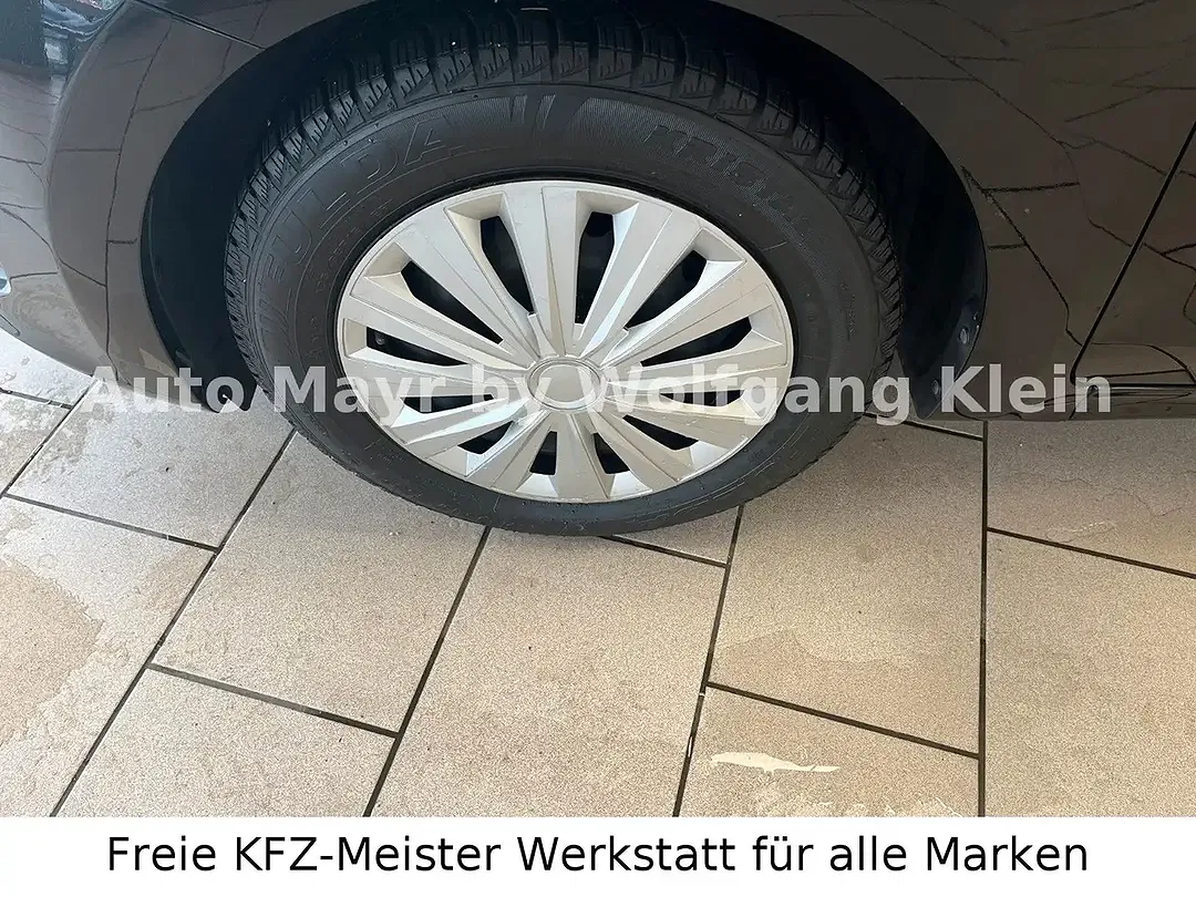Kia Rio - Thumbnail 12