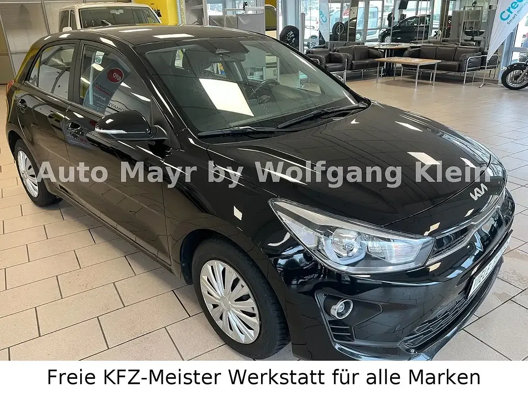 Kia Rio - Thumbnail 3