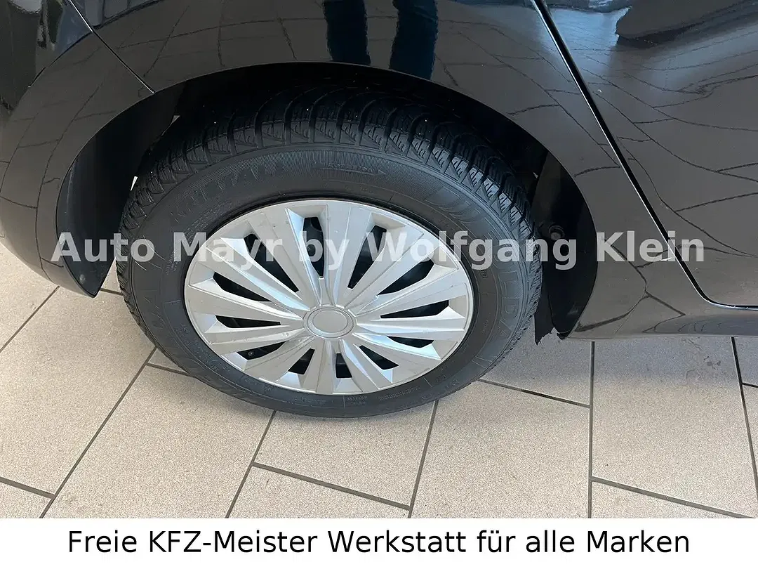 Kia Rio - Thumbnail 6