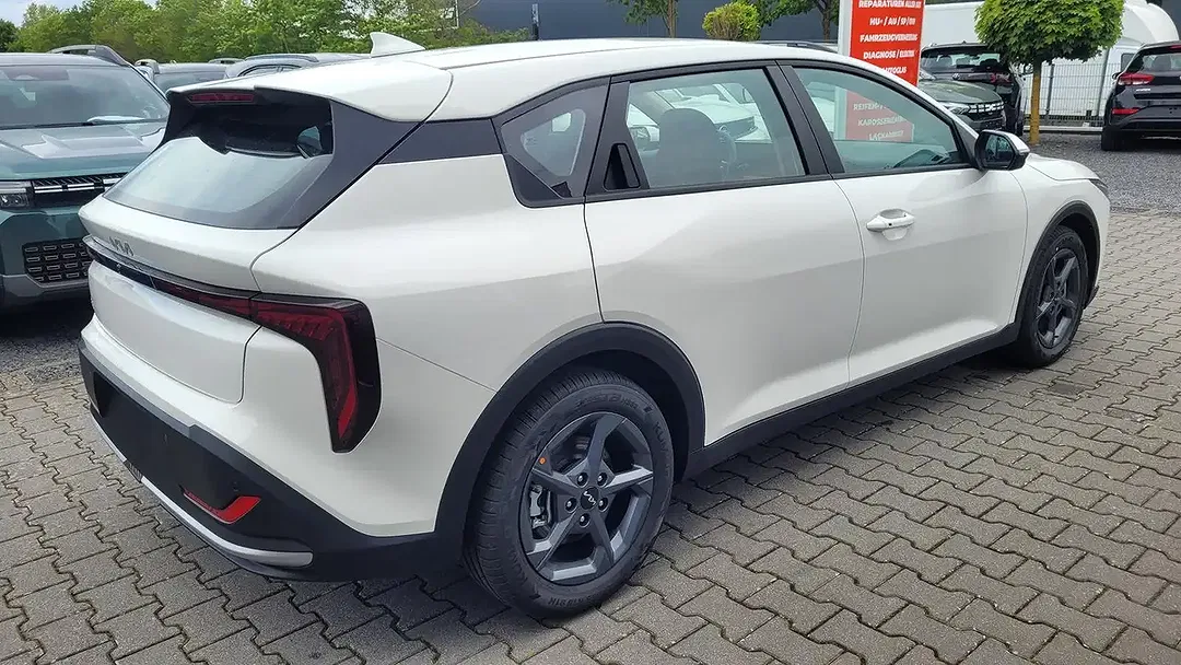 Kia K4 - Thumbnail 4