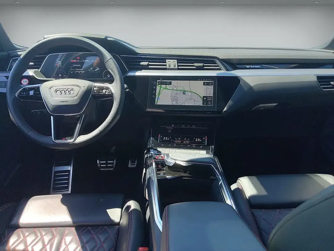Audi SQ8 e-tron - Thumbnail 10