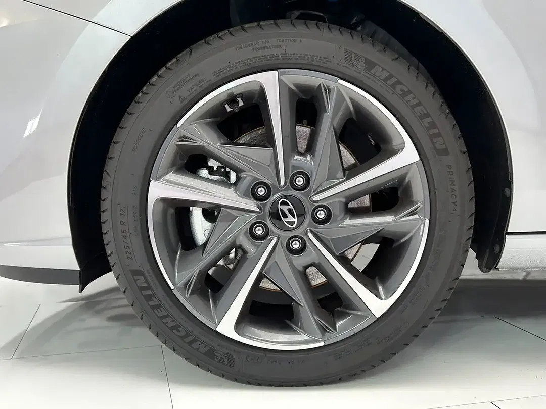 Hyundai i30 - Thumbnail 10