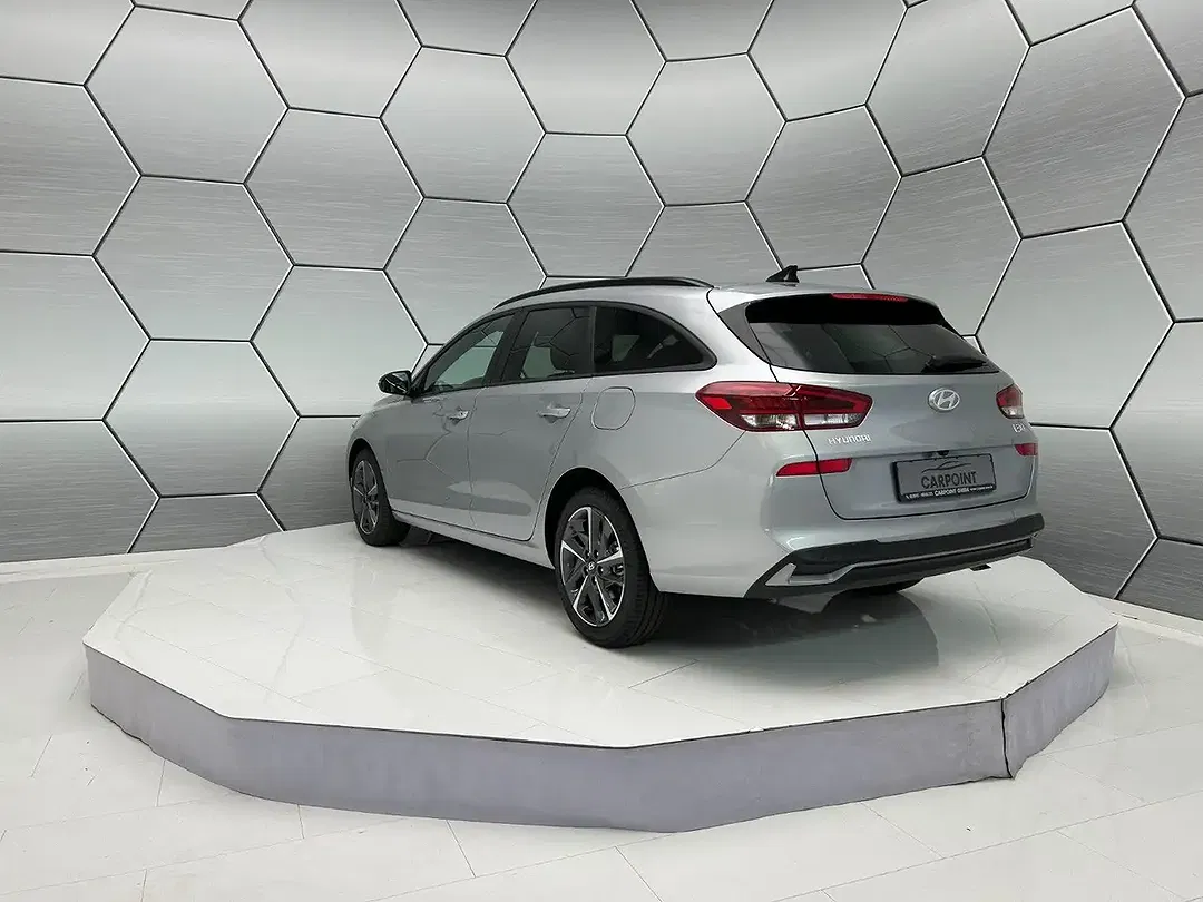 Hyundai i30 - Thumbnail 4