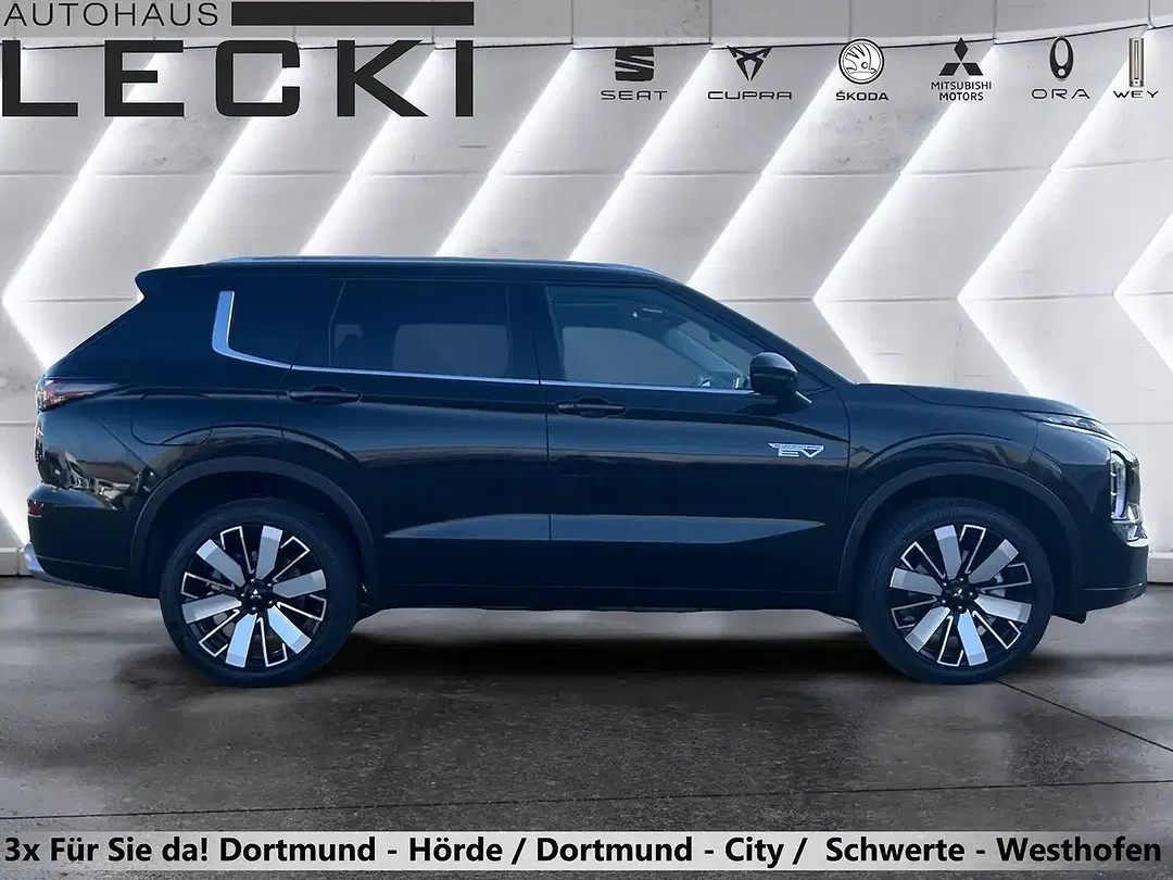 Mitsubishi Outlander - Thumbnail 2