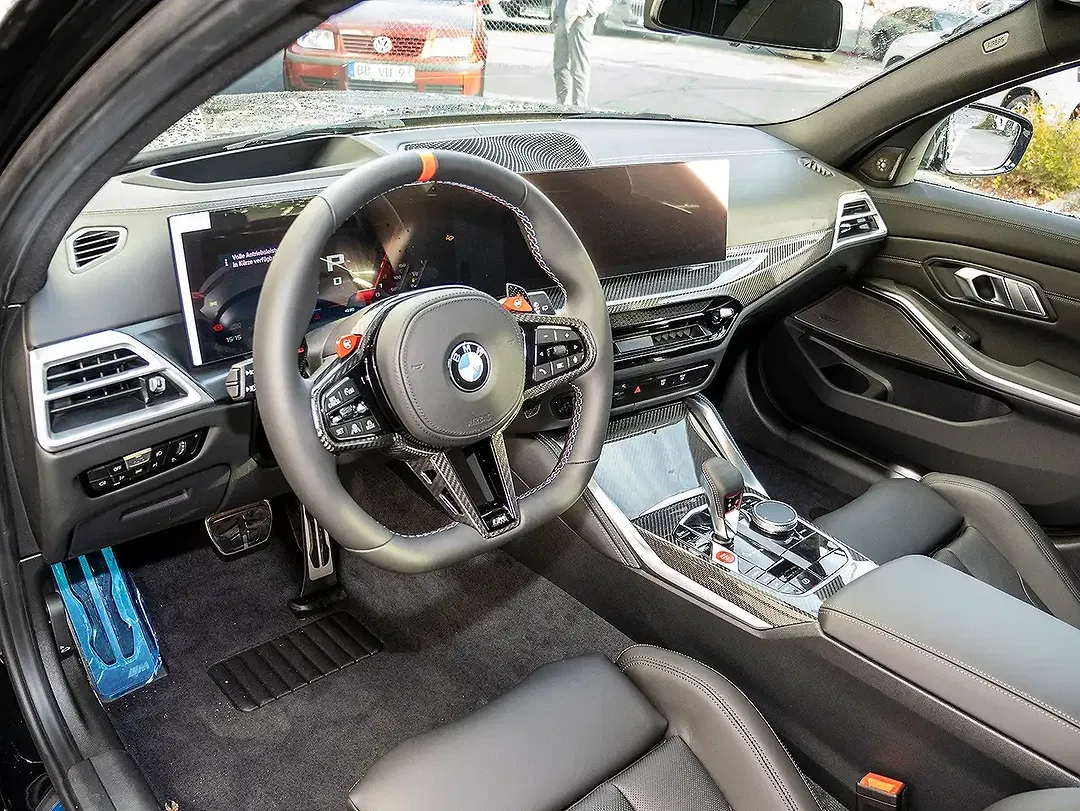 BMW M3 - Thumbnail 3