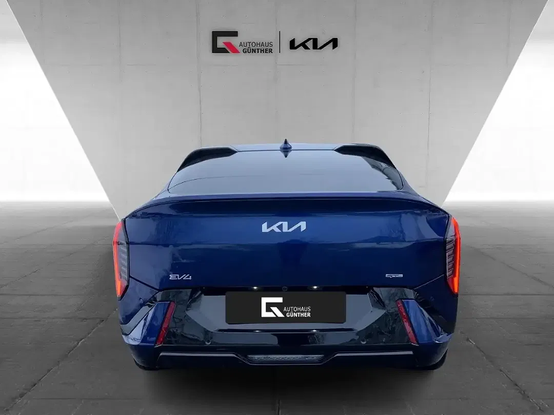 Kia EV4 - Thumbnail 2