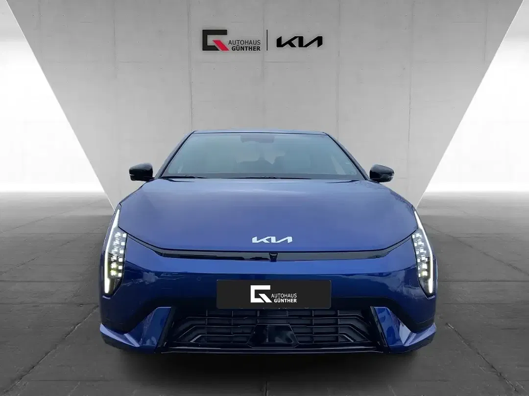 Kia EV4 - Thumbnail 5