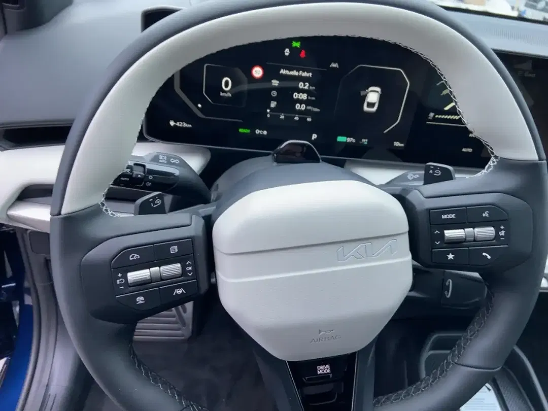 Kia EV4 - Thumbnail 8