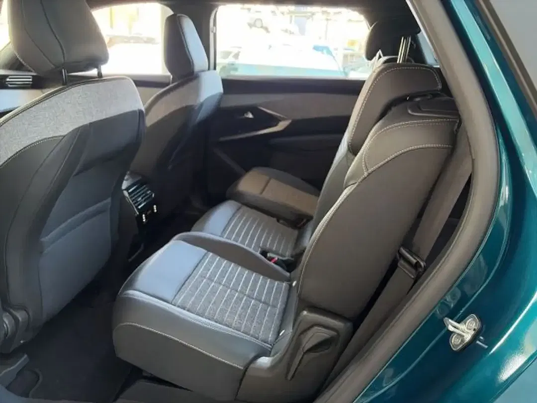 Peugeot 5008 - Thumbnail 7