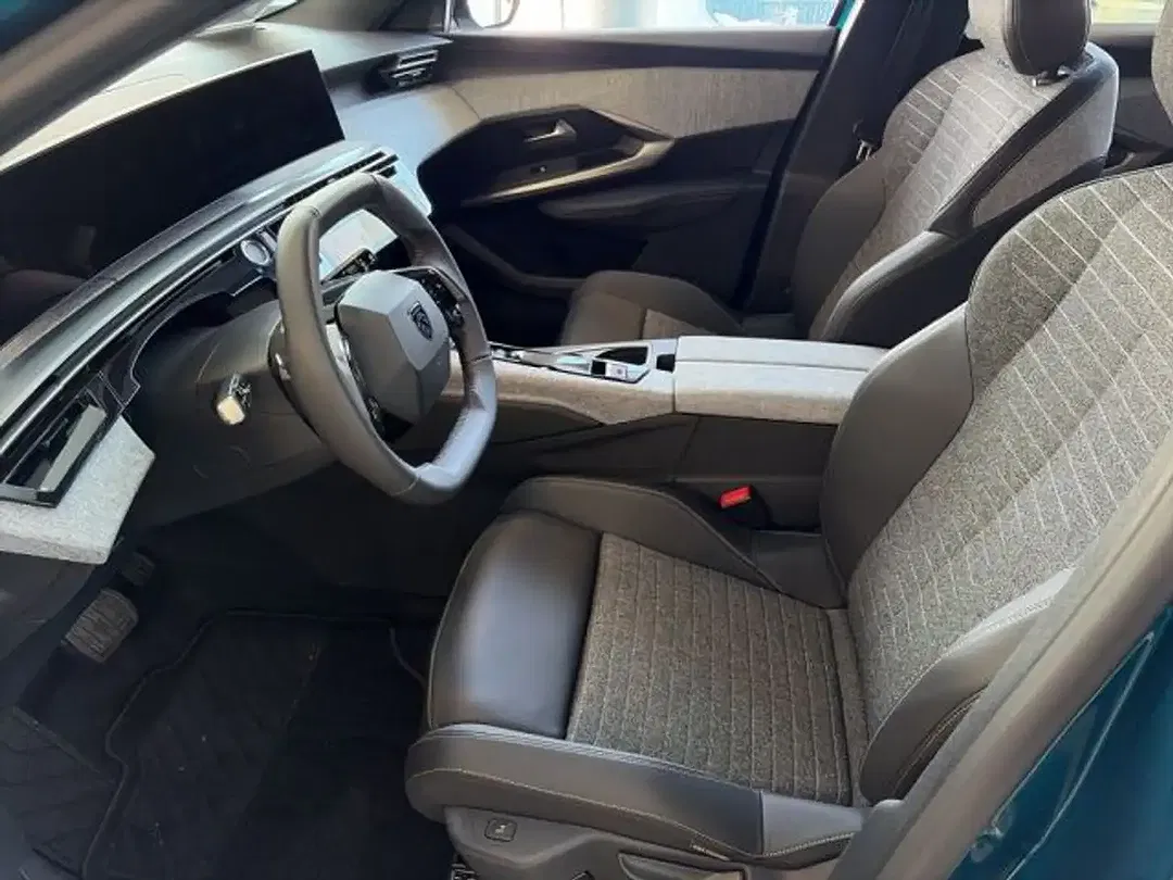 Peugeot 5008 - Thumbnail 8