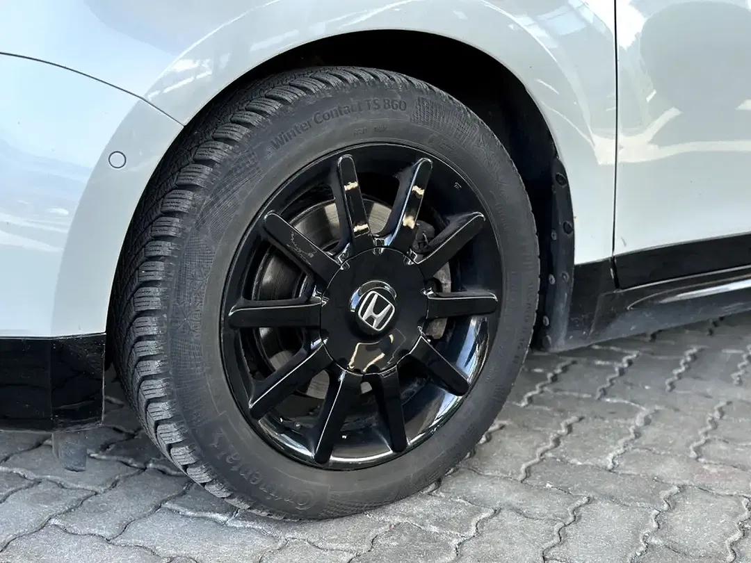 Honda e - Thumbnail 3