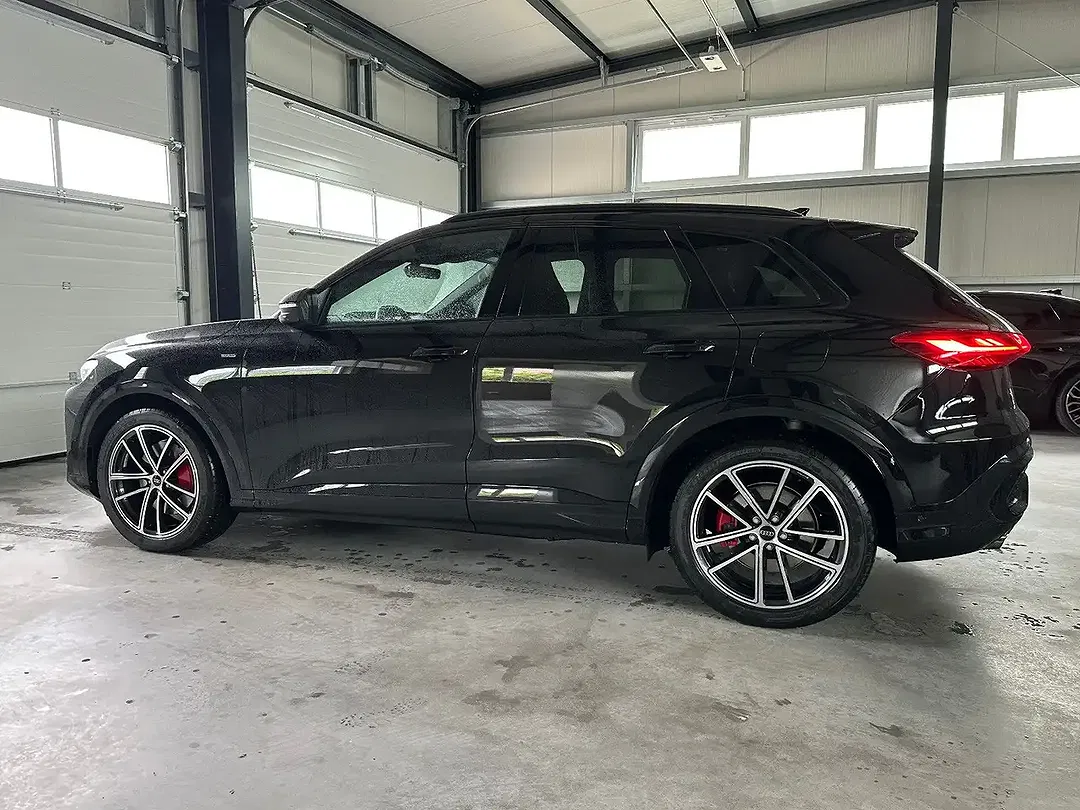 Audi Q5 - Thumbnail 2