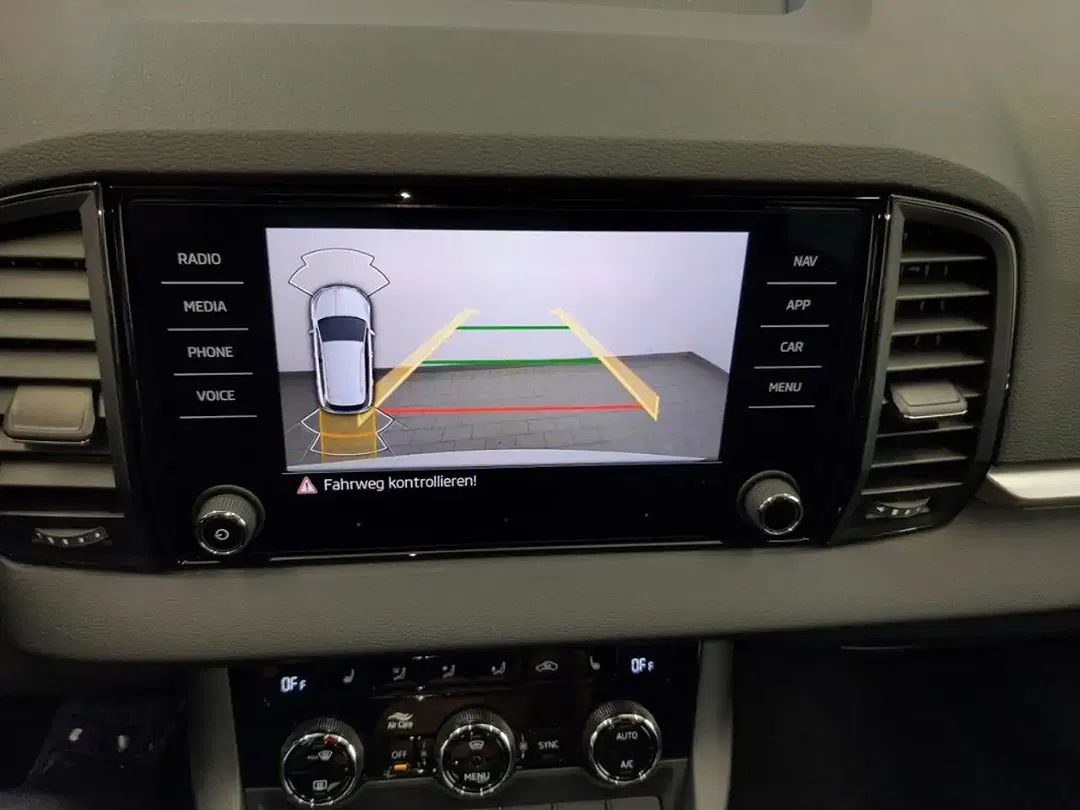 Skoda Karoq - Thumbnail 15