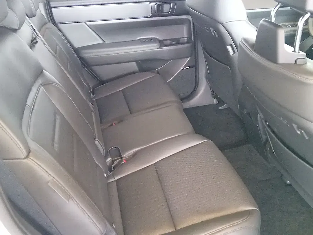 Hyundai SANTA FE - Thumbnail 13