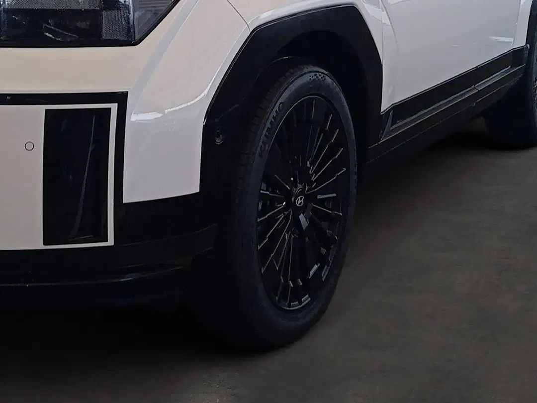 Hyundai SANTA FE - Thumbnail 6