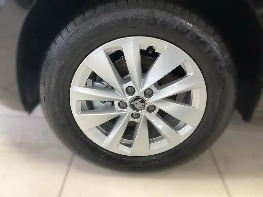 Skoda Kamiq - Thumbnail 5