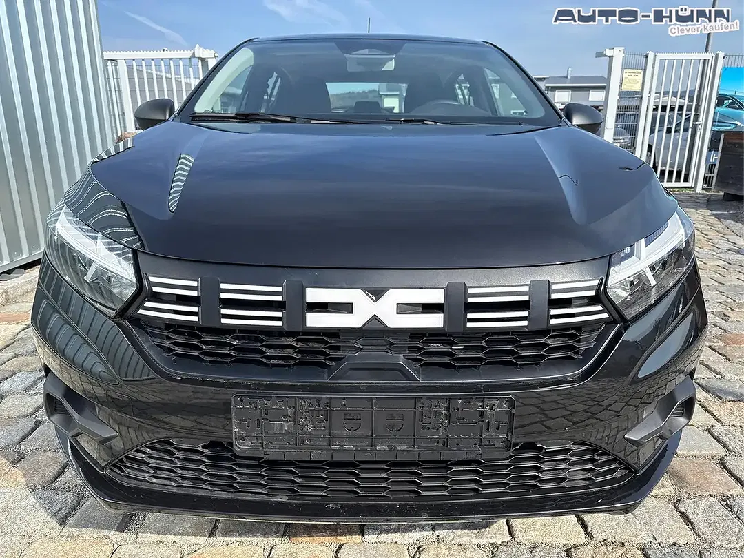 Dacia Sandero - Thumbnail 2
