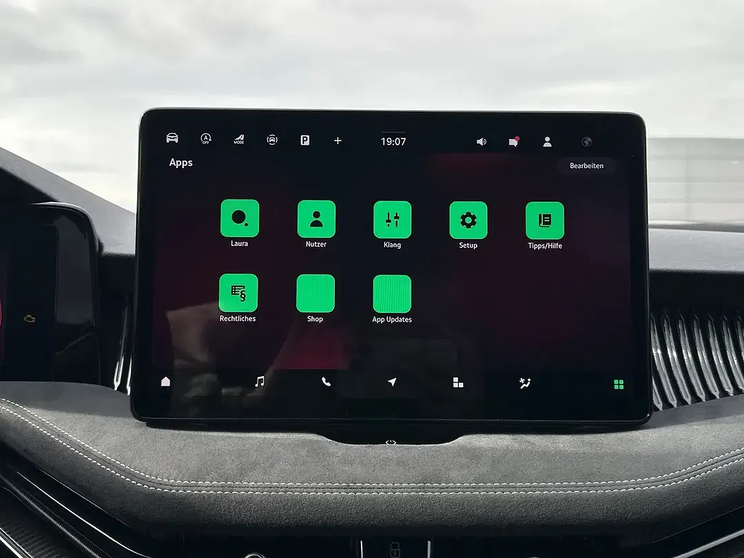 Skoda Superb - Thumbnail 10