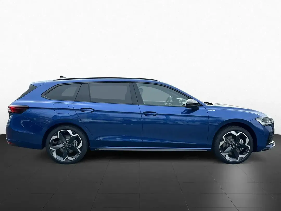 Skoda Superb - Thumbnail 6