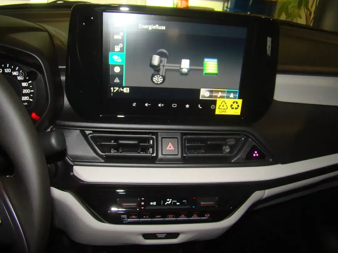 Suzuki Swift - Thumbnail 21