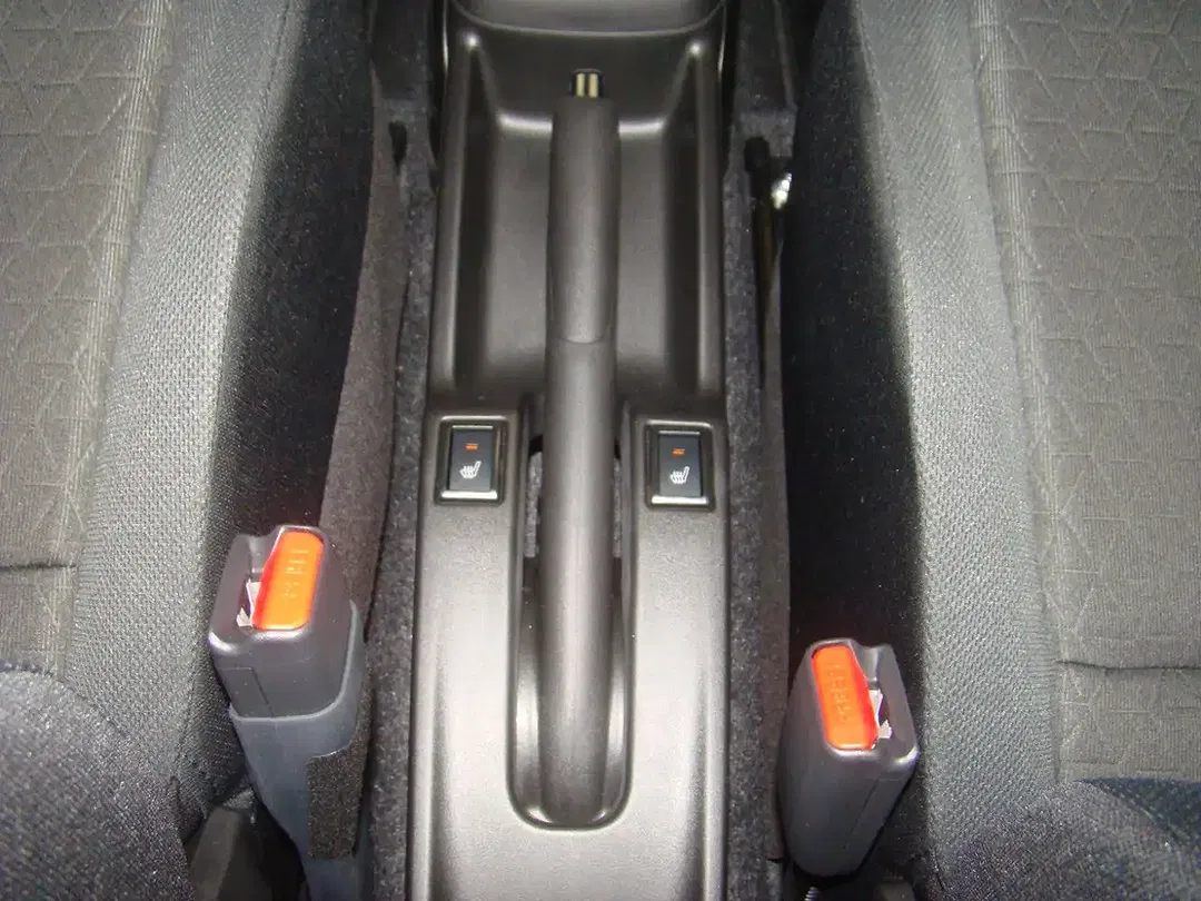 Suzuki Swift - Thumbnail 26