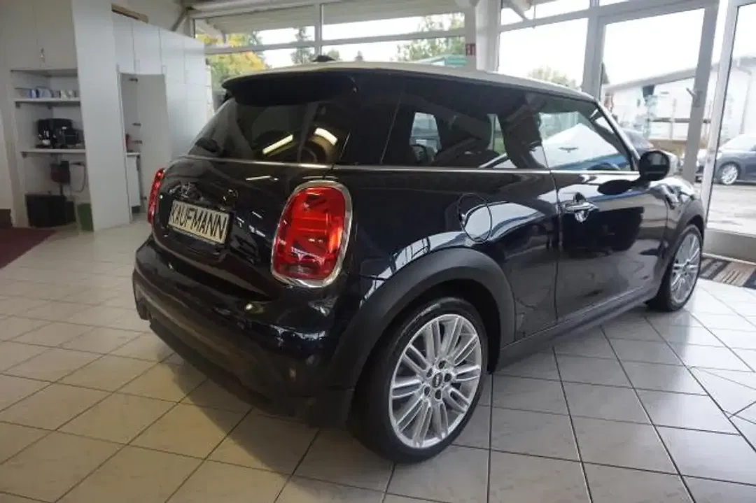 MINI Cooper - Thumbnail 3
