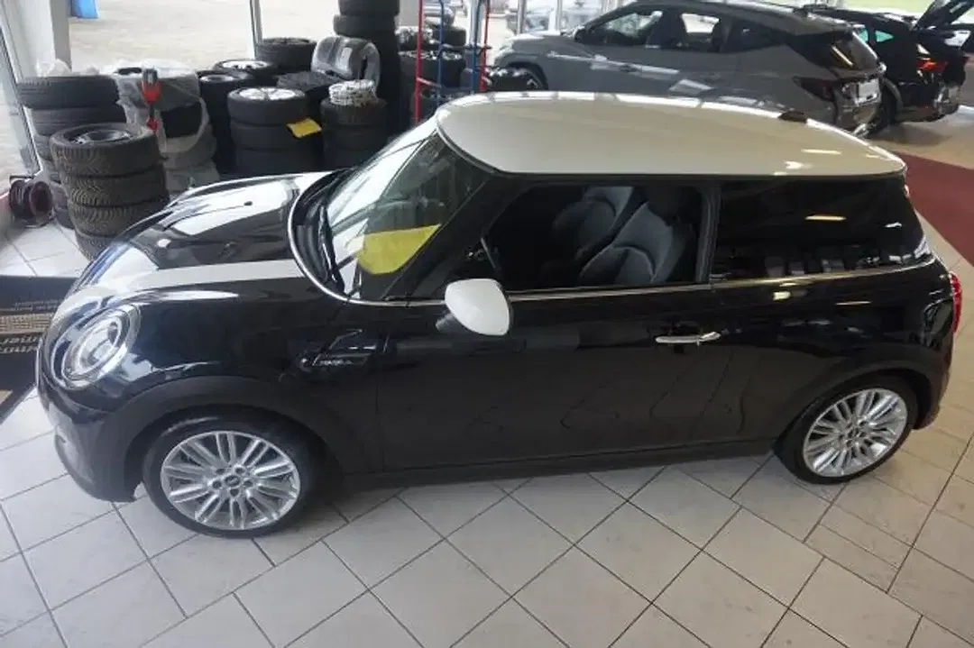 MINI Cooper - Thumbnail 5