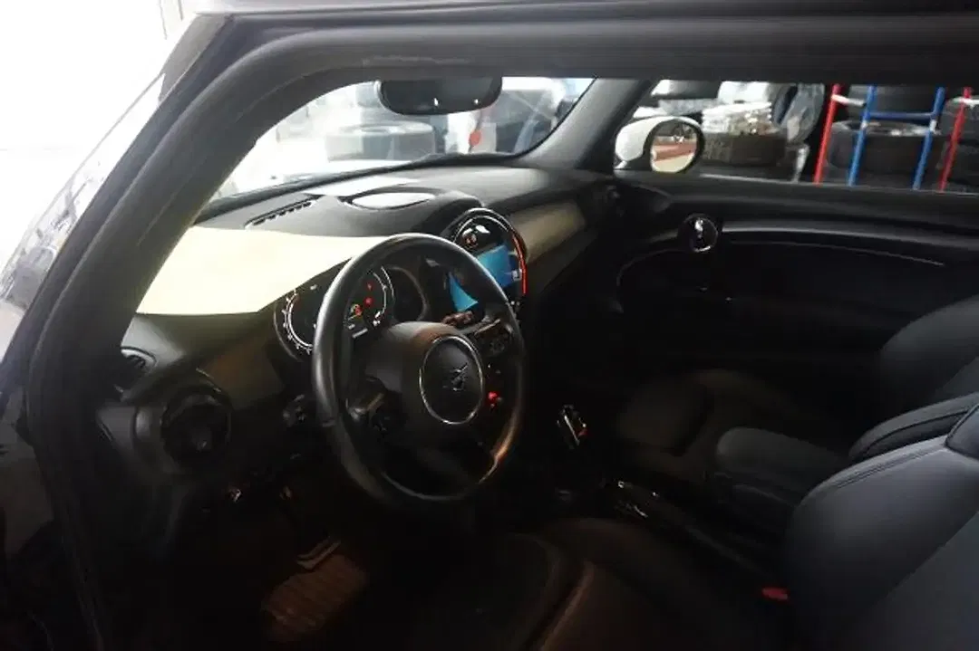 MINI Cooper - Thumbnail 6