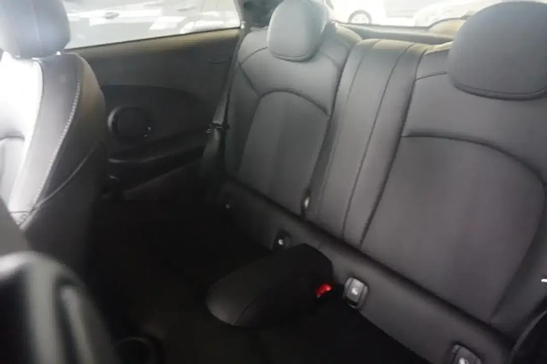MINI Cooper - Thumbnail 8