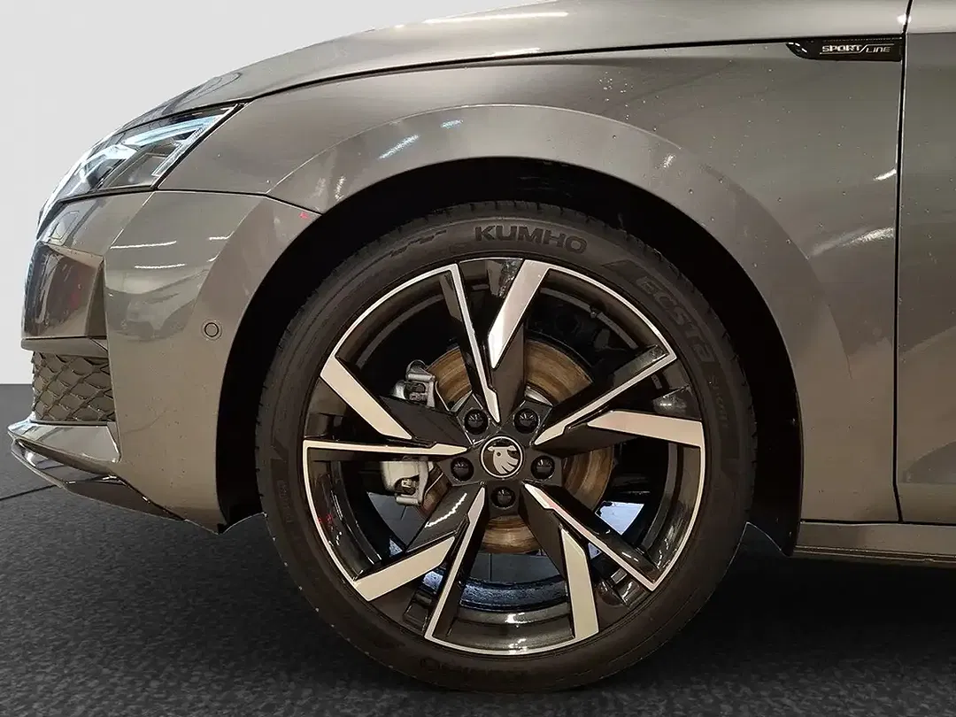 Skoda Octavia - Thumbnail 2