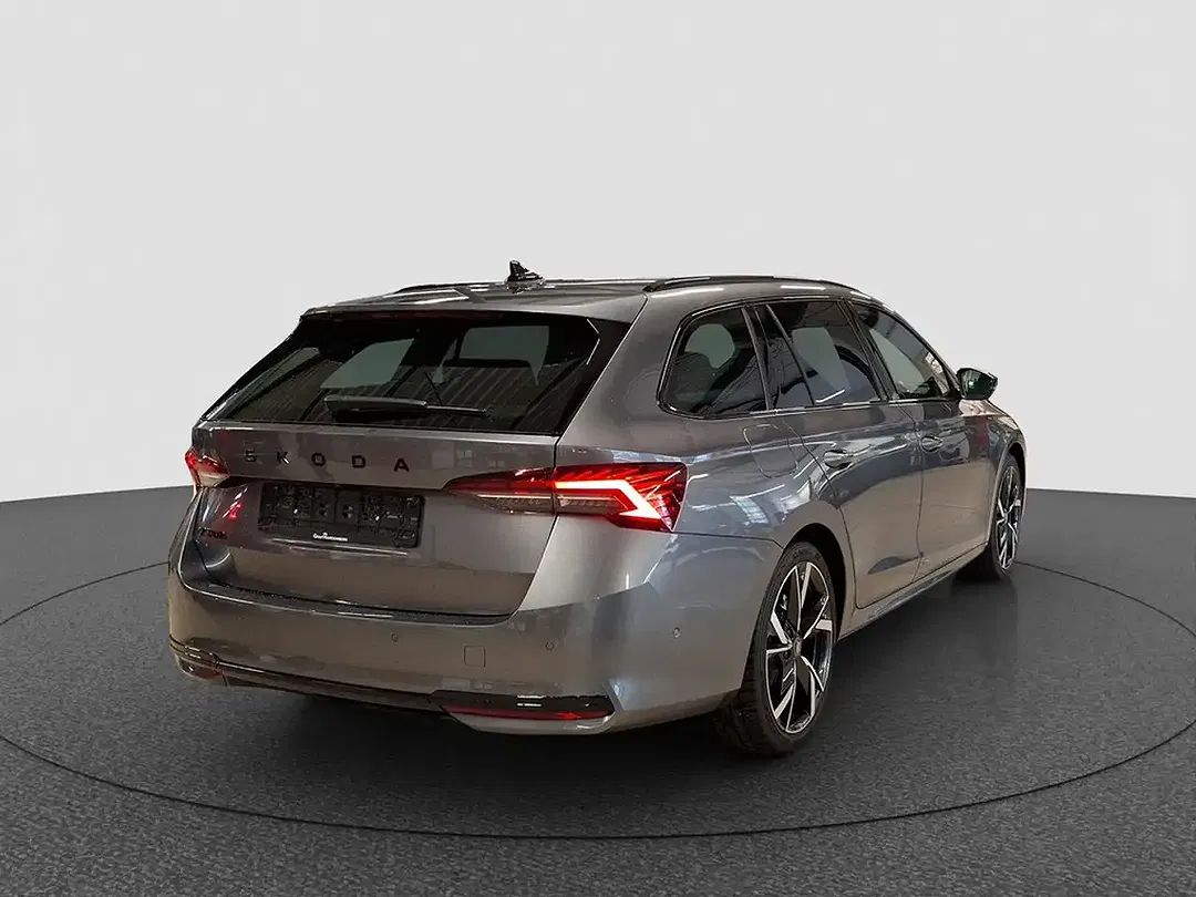 Skoda Octavia - Thumbnail 5