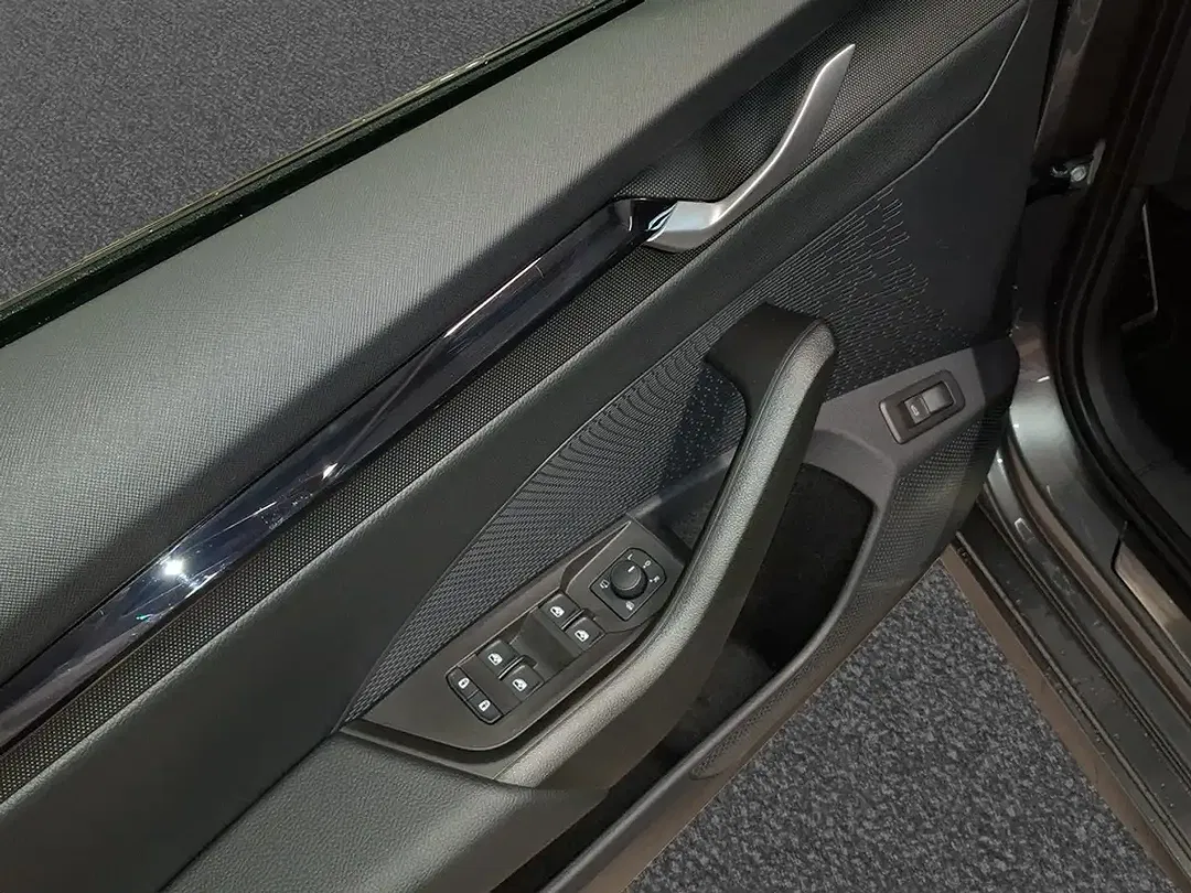 Skoda Octavia - Thumbnail 9