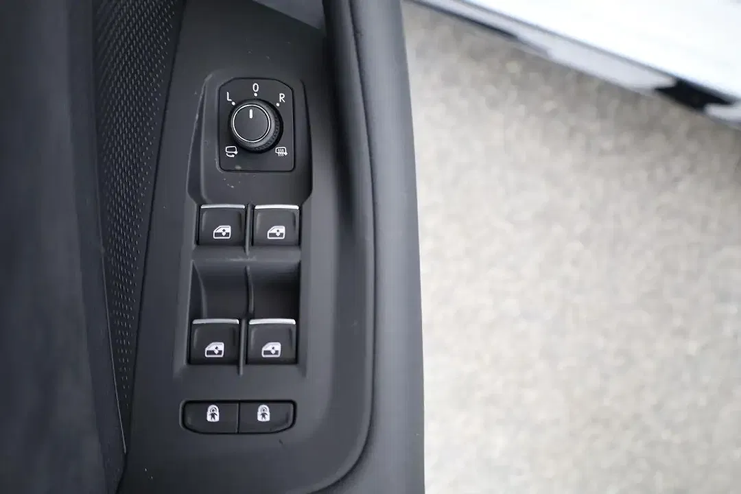 Volkswagen Passat Variant - Thumbnail 8
