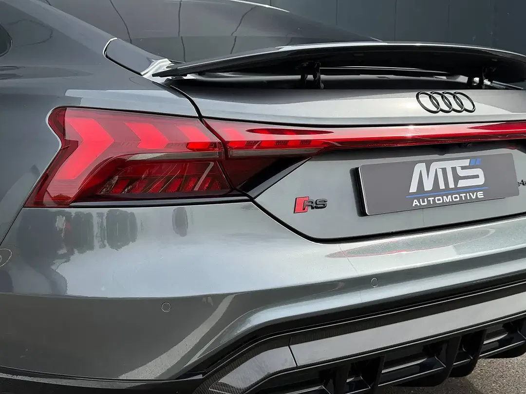 Audi RS e-tron GT - Thumbnail 10