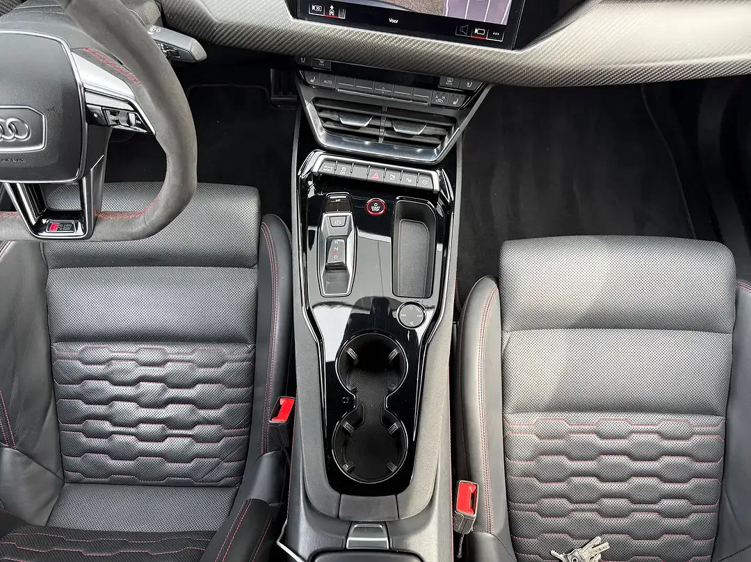 Audi RS e-tron GT - Thumbnail 15