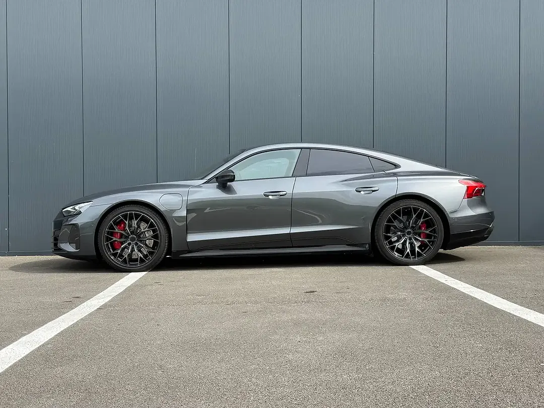 Audi RS e-tron GT - Thumbnail 2