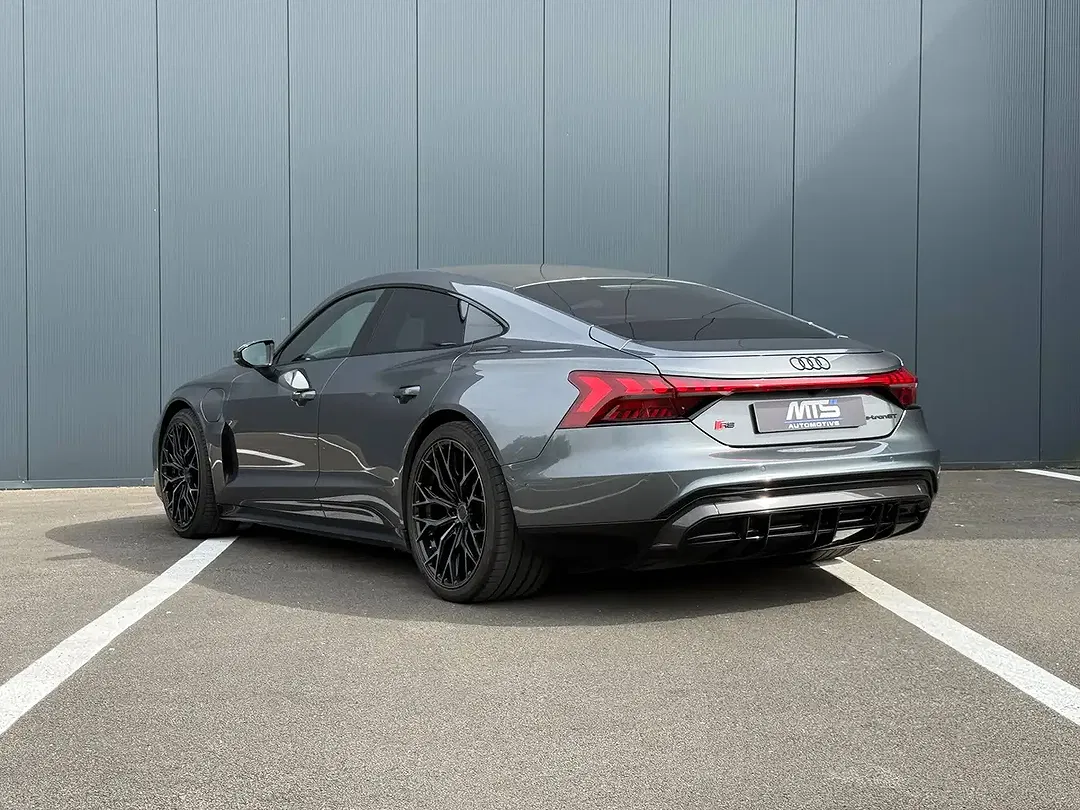 Audi RS e-tron GT - Thumbnail 3