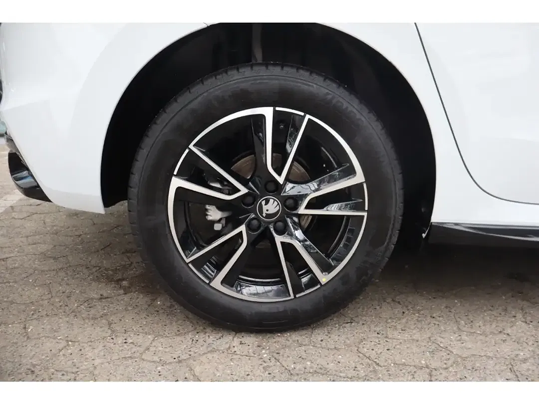 Skoda Fabia - Thumbnail 5