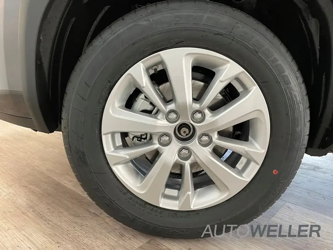 Toyota Yaris - Thumbnail 12