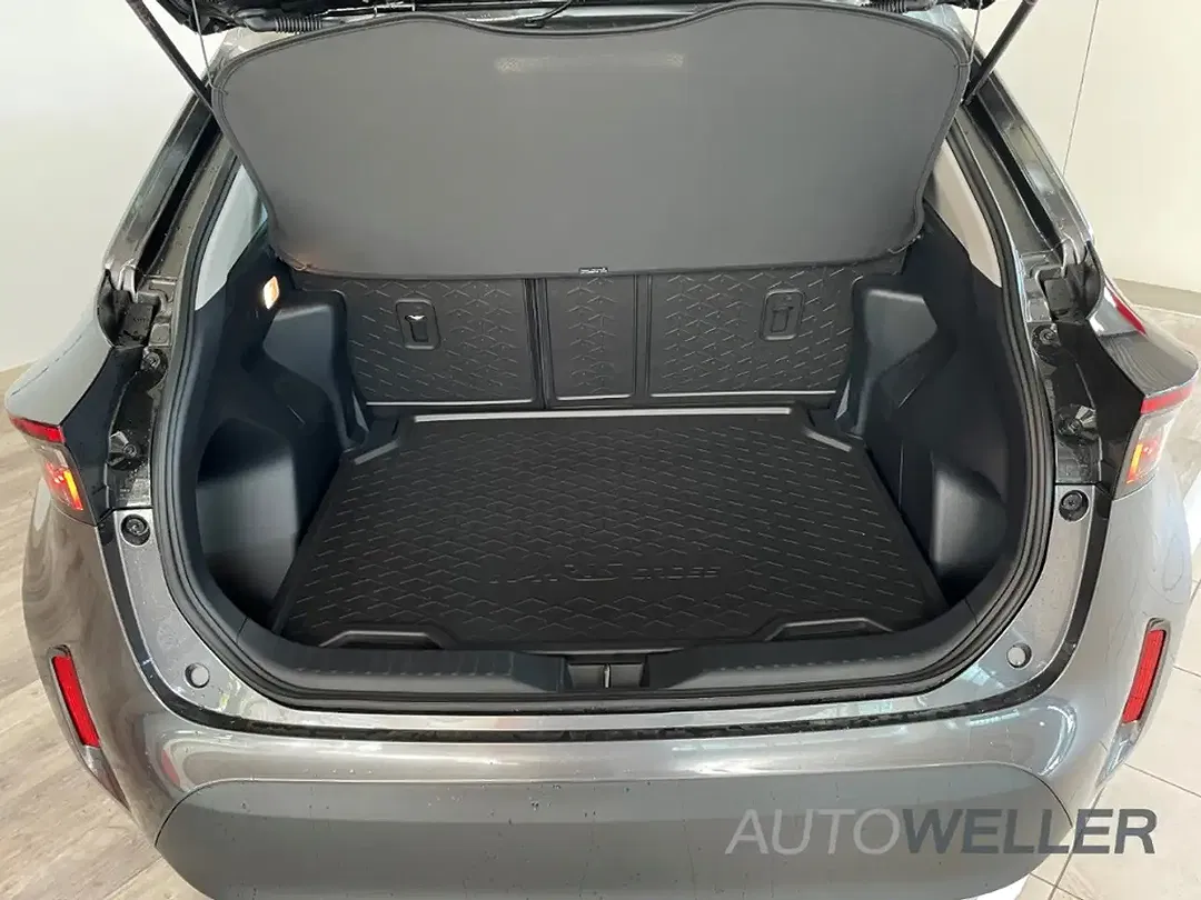 Toyota Yaris - Thumbnail 6