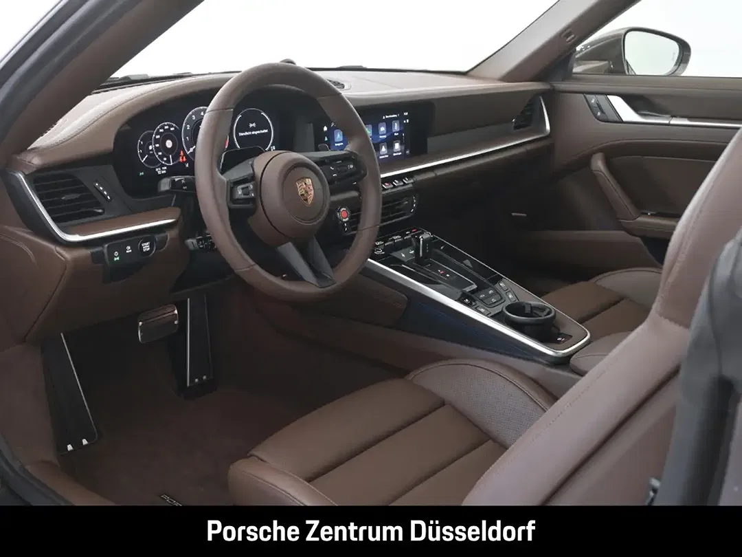 Porsche 992 - Thumbnail 11