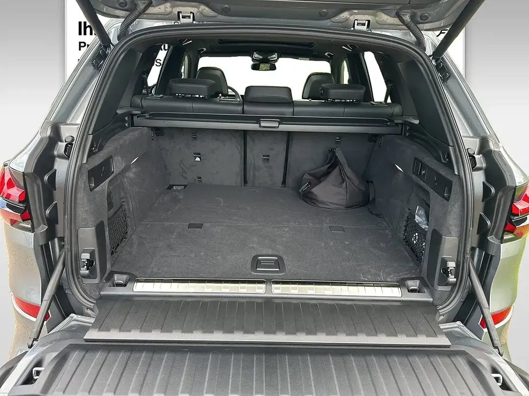 BMW X5 - Thumbnail 11