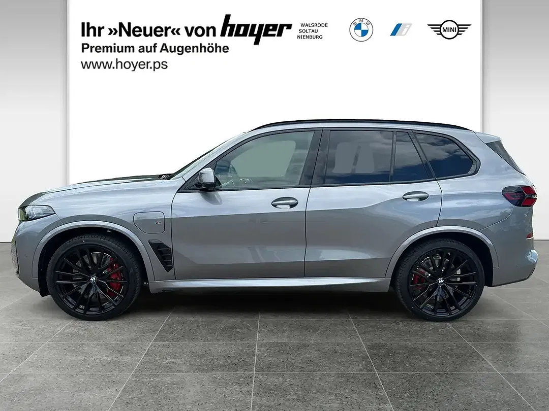 BMW X5 - Thumbnail 3