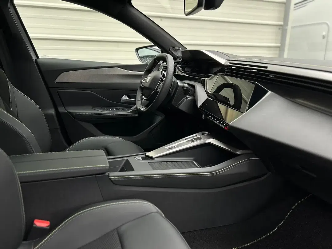 Peugeot 308 - Thumbnail 11
