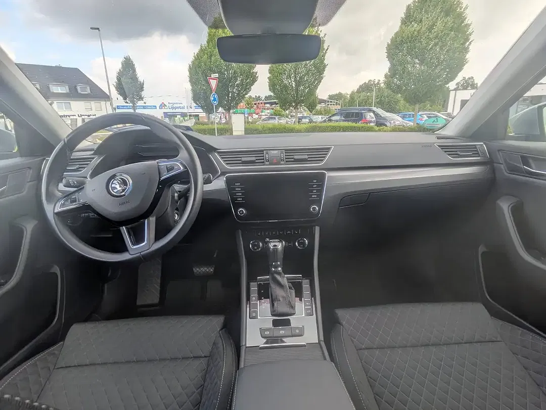 Skoda Superb - Thumbnail 9