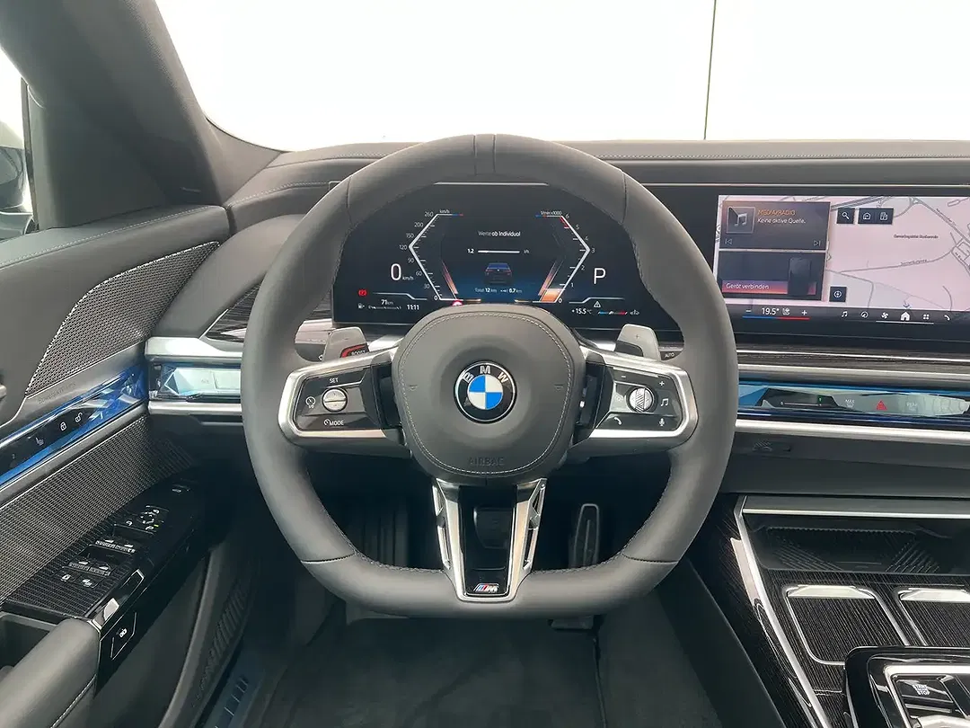 BMW 740 - Thumbnail 11