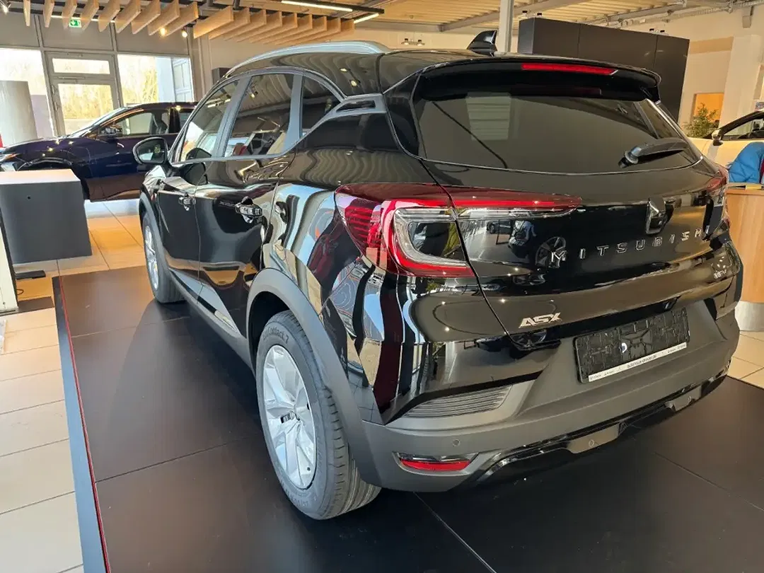 Mitsubishi ASX - Thumbnail 3